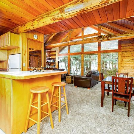 Alpine Meadows Log Cabin Girdwood Bagian luar foto