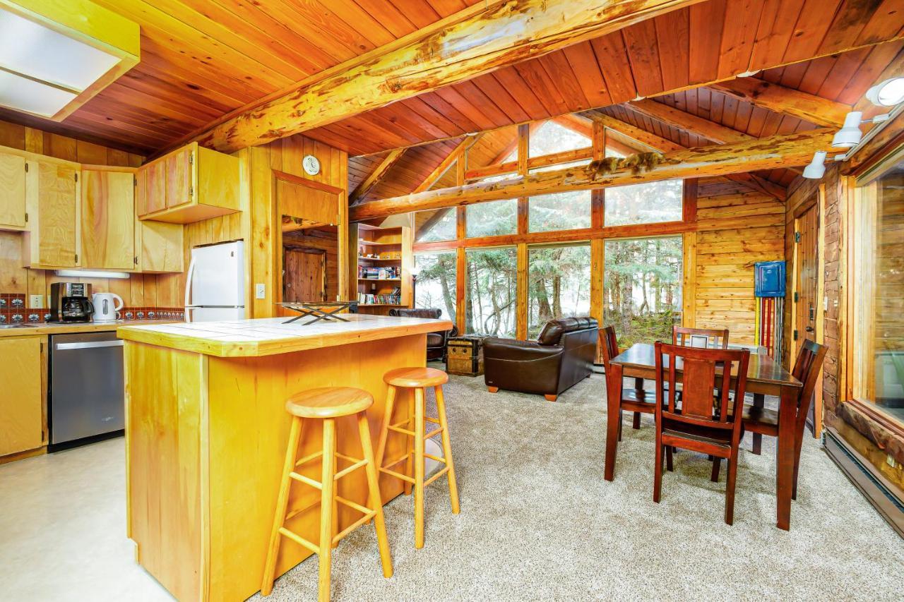 Alpine Meadows Log Cabin Girdwood Bagian luar foto